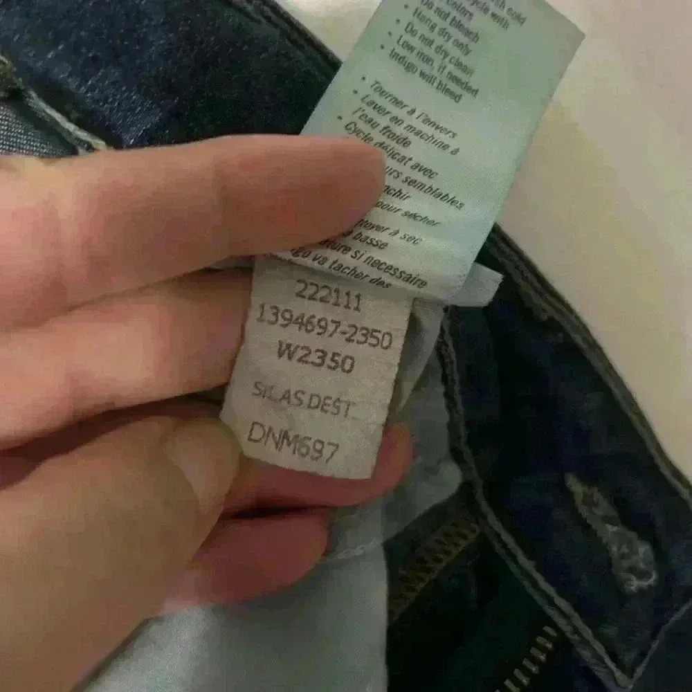 Paige Verdugo Ultra Skinny Size 28 Silas Distressed. Medium/Dark wash. - Picture 11 of 12